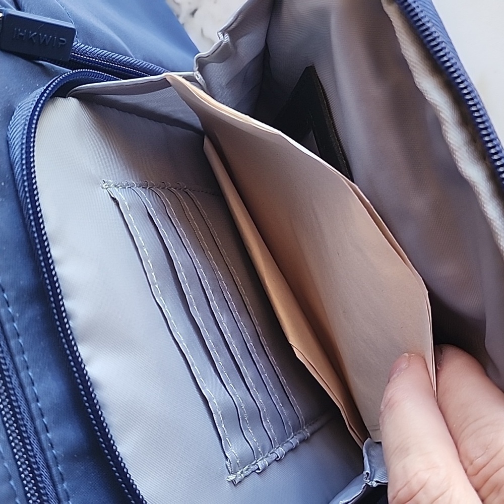 IHKWIP Laptop Travel Crossbody Tote in Navy - Picture 13 of 14